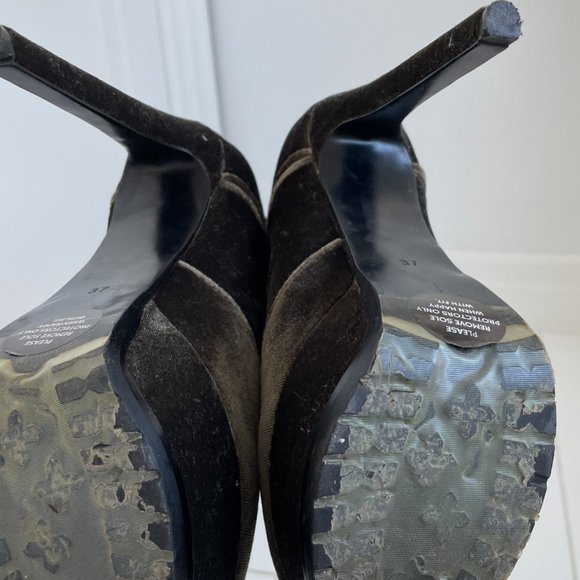 Mistress Rocks Boots - Picture 6 of 7